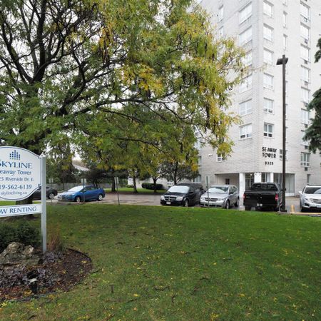 Seaway Tower Apartments - Photo 4