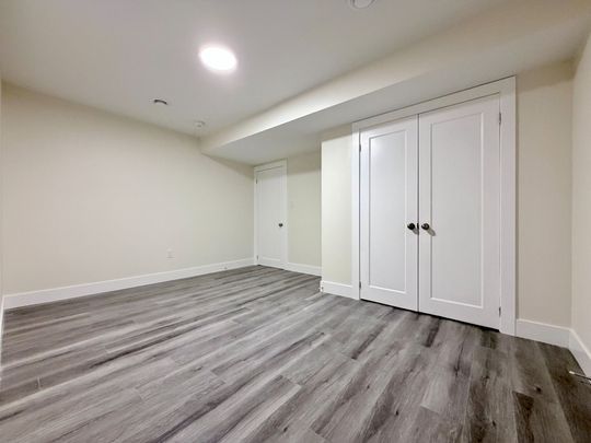 For Lease - 1 Kenneth Ross Bend Unit# Lower, East Gwillimbury, Ontario - Photo 1