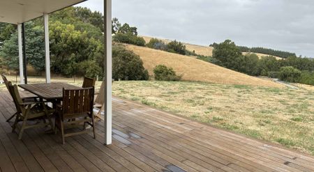 Two Bedroom Semi Furnished Cottage - Photo 2