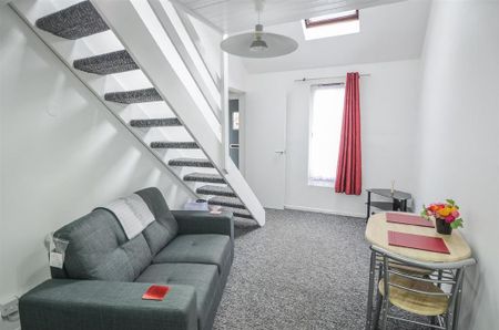 1 bedroom terraced house to rent - Photo 2