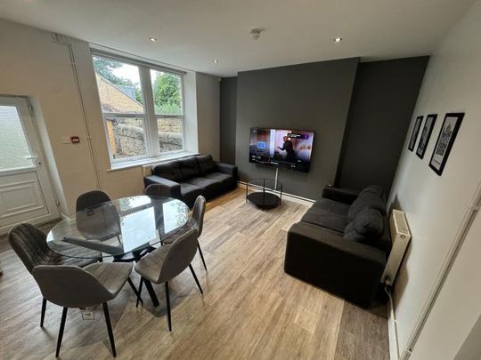 Student Apartment 6 bedroom, Broomhill, Sheffield - Photo 1