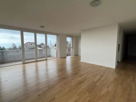 Bel appartement de 4.5 pièces - Quartier Sallaz - Photo 5