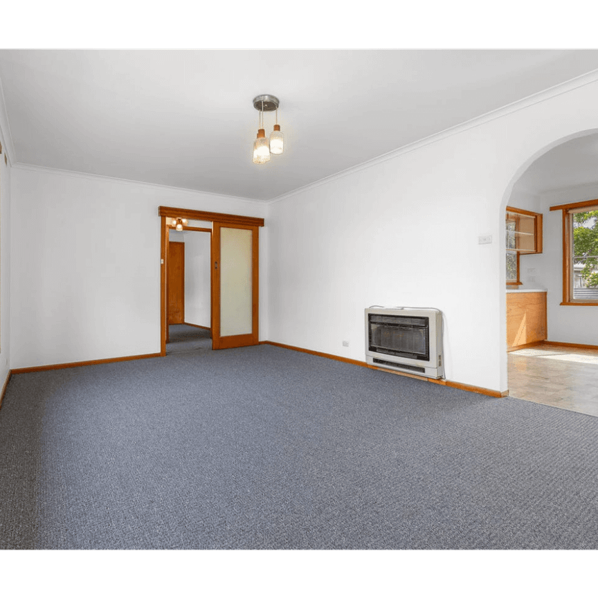 Spacious Three-Bedroom Home in Quiet Redan Location - Photo 1