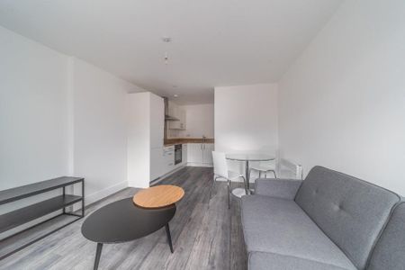 1 bedroom flat to rent - Photo 2