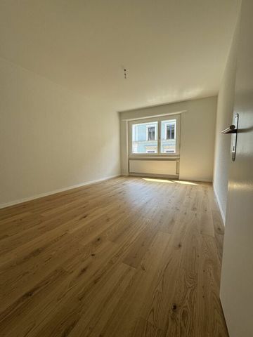 Renovierte 2.5-Zimmerwohnung im Stadtzentrum Biel/Bienne - Foto 3