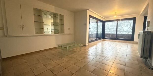 Appartement te huur in Roeselare voor € 700 met 2 slaapkamers - Photo 1