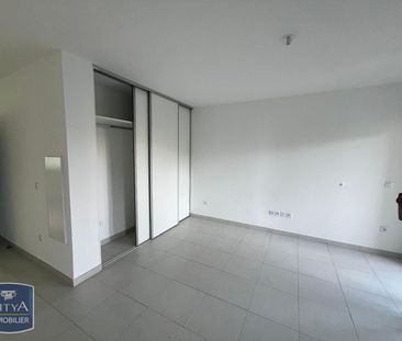 Location Appartement 1 pièce 41m² LE TAMPON 97430 - Photo 2