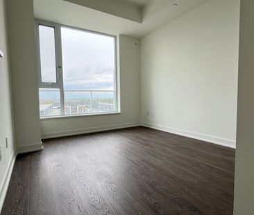 For Lease - 2 David Eyer Road Unit# 633, Richmond Hill, Ontario - Photo 5