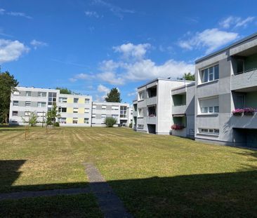 "Im Schammat" - 4 Zimmer, Küche, Bad Wohnung mit Loggia im Grünen! - Photo 1