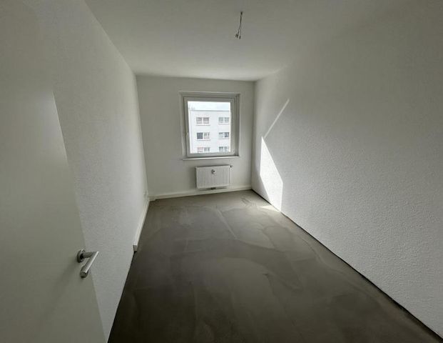 Bei VIVAWEST die Sonnenstrahlen auf dem eigenen Balkon genießen. - Photo 1