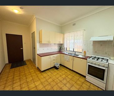 365 Livingstone Rd, Marrickville, NSW 2204 - Photo 5