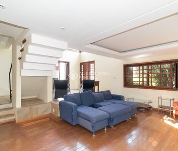 Casa com 5 quartos e 304m² para alugar em Ipanema, Porto Alegre. - Photo 1