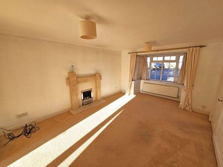 4 bedroom detached house to rent - Photo 2