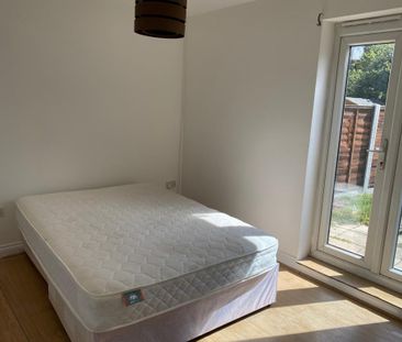 1 bedroom semi-detached house to rent - Photo 4