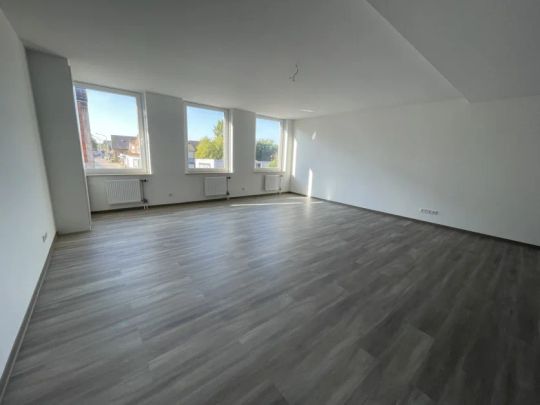 Geestland - Langen // Sanierte 2-Zimmer-Wohnung im Lindenhofcenter - Photo 1