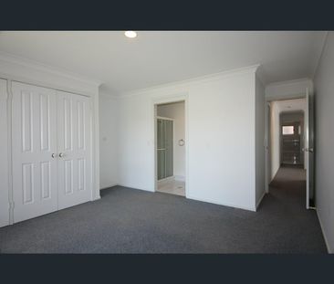 16 James Foster Drive, Hallidays Point, NSW 2430 - Photo 3