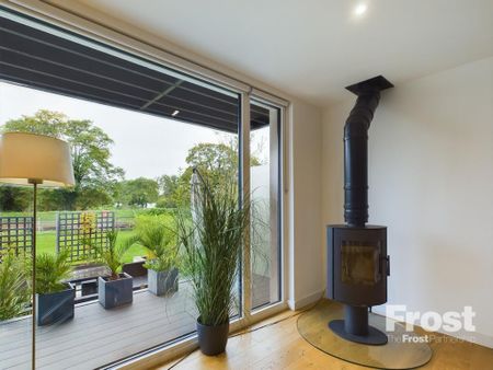 4 bedroom detached house to rent - Photo 5