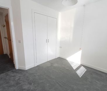 2 bed flat for rent in Roseburn - Photo 1