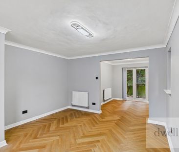 4 bedroom detached house to rent - Photo 4