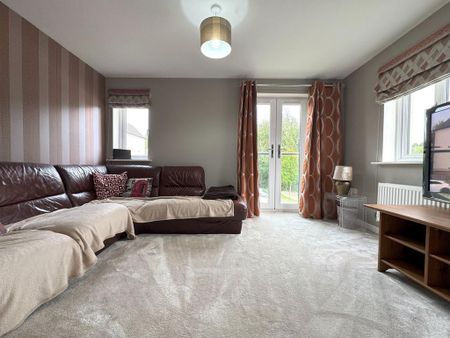 3 bedroom semi-detached house to rent - Photo 2