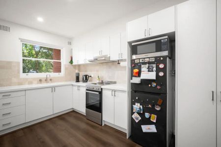 “Stylish & convenient” - Photo 2