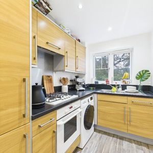 Ludlow Road, Berkshire Ludlow Road, Berkshire - Photo 2