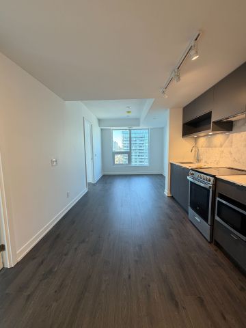 For Lease - 100 queen Street, Toronto, Ontario - Photo 4