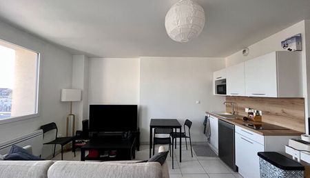 Appartement 1 pièces 34m2 REIMS 560 euros - Photo 3