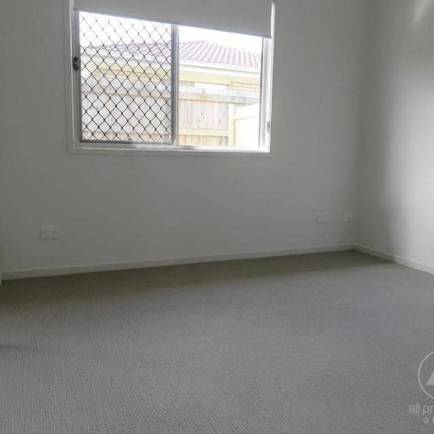 Modern, Low-Maintenance Living in a Convenient Marsden Location - Photo 1