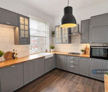 3 bedroom maisonette to rent - Photo 5