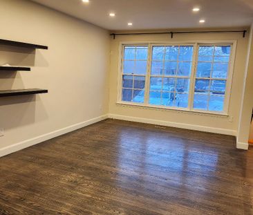 For Lease - 9 Dowling Crescent Unit# Upper, Brampton, Ontario - Photo 2