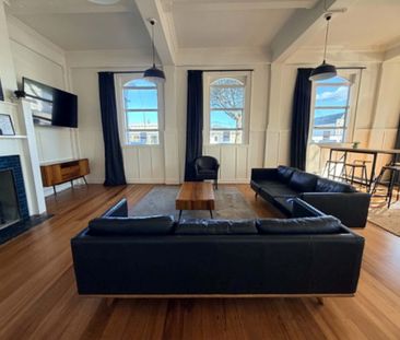 Short-Term Accommodation Urban Lounge Sleepery Carterton From $400/... - Photo 2