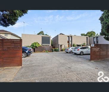 3/44-48 Strettle Street, Thornbury, Vic 3071 - Photo 3