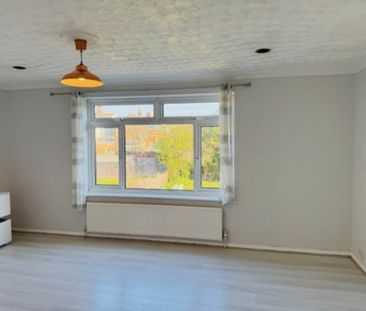 Plumer Road, High Wycombe - Photo 2