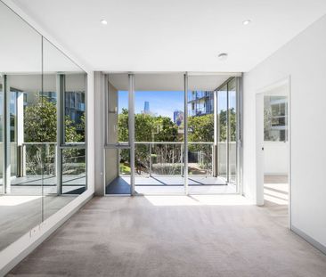 Stylish Terrace-Style Apartment Offering Space, Light and Lifestyle - Photo 2