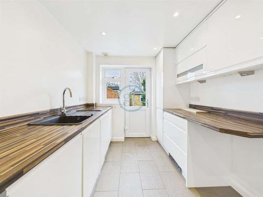 Hamble Close, Middlesex, HA4 - Photo 1