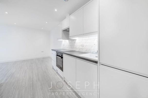 3 bedroom apartment to rent - Photo 1