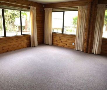 Rangitoto & Murrays Bay Intermediate - Photo 1