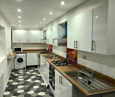 1 bedroom in a house share to rent - Photo 3