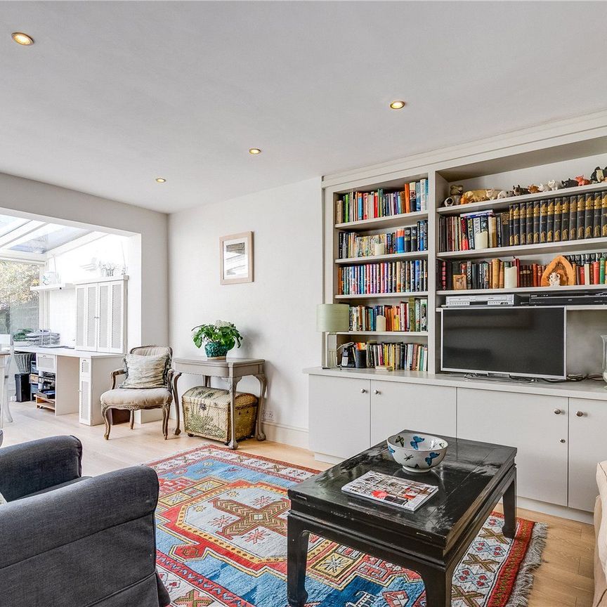 Dafforne Road, London, SW17 - Photo 1