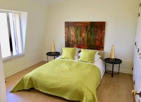 Apartamento de topo com grandes varandas e vista frontal de mar, perto da praia. - Photo 3