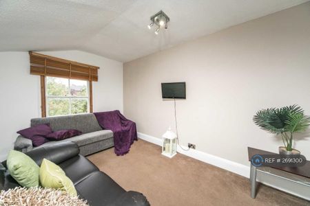 5 bedroom terraced house to rent - Photo 2