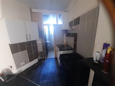 Studio Flat, Hampton Road, B6 - Photo 2