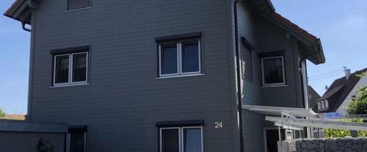 Schönes WG-Zimmer in 4,5-Zi.-Wohnung für Berufstätige & Pendler - Photo 1