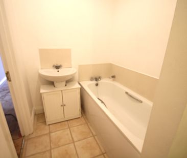 2 bedroom apartment to rent Thorn House, 38 Thorn Road, Worthing, BN11 - Photo 5
