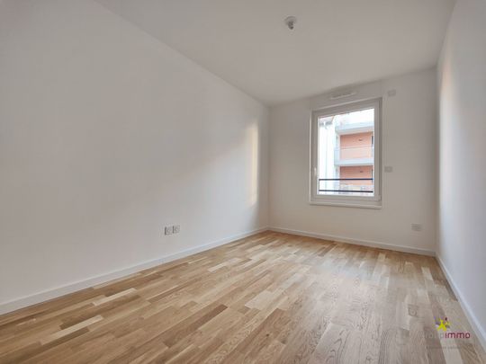 Appartement récent - 3 pièces - avec terrasse et parking en sous sol - Photo 1