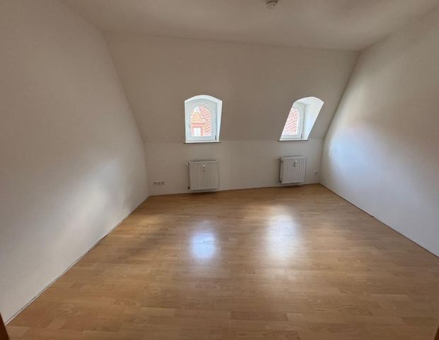 Großzügige 4-Raum-Wohnung in Döbelns Zentrum - Foto 1