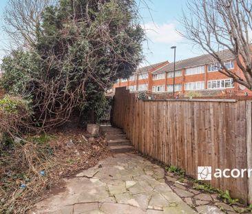 5 bedroom townhouse to rent - Photo 3