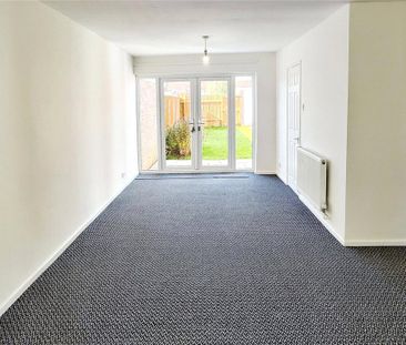 3 bedroom semi-detached house to rent - Photo 2