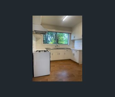 70 Main Rd, Lancefield, Vic 3435 - Photo 2